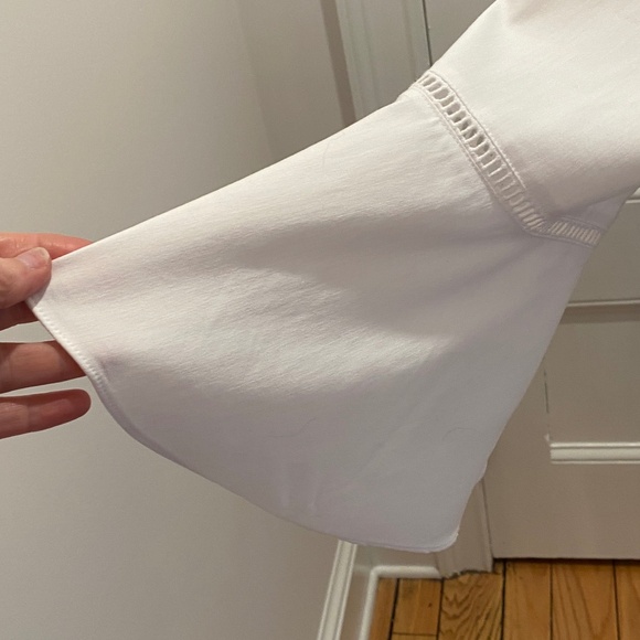Classic Chico's White Blouse with Bell Sleeves - Chico's Size 2 - Picture 11 of 14